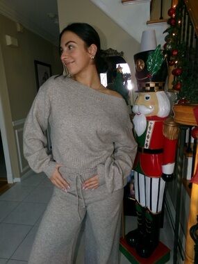 Cozy Off-Shoulder Women's Sweater in Heather Taupe with matching bottoms